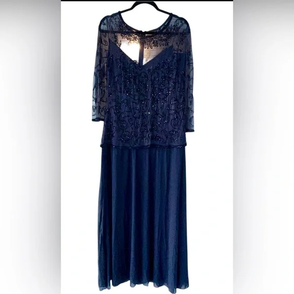 NEW Pisarro Night Navy Blue Formal Dress Size 12 Women NEW Pisarro Night Navy Blue Formal Dress Size 12 Women